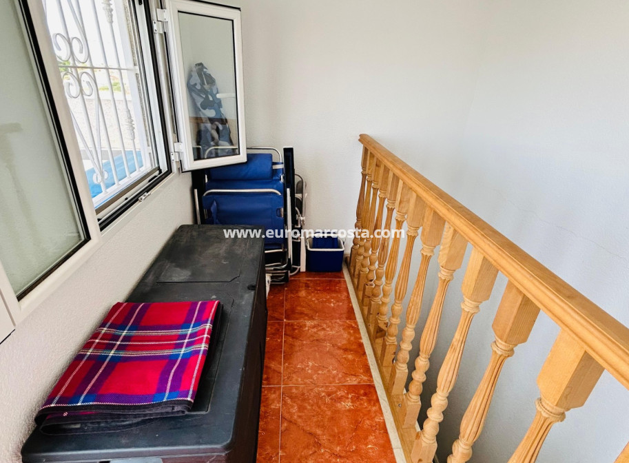 Objekte zum Wiederverkauf - Stadthaus - Torrevieja - TORREVIEJA