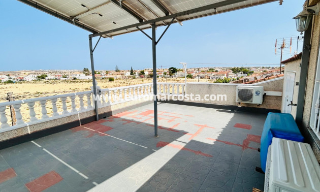Objekte zum Wiederverkauf - Stadthaus - Torrevieja - TORREVIEJA