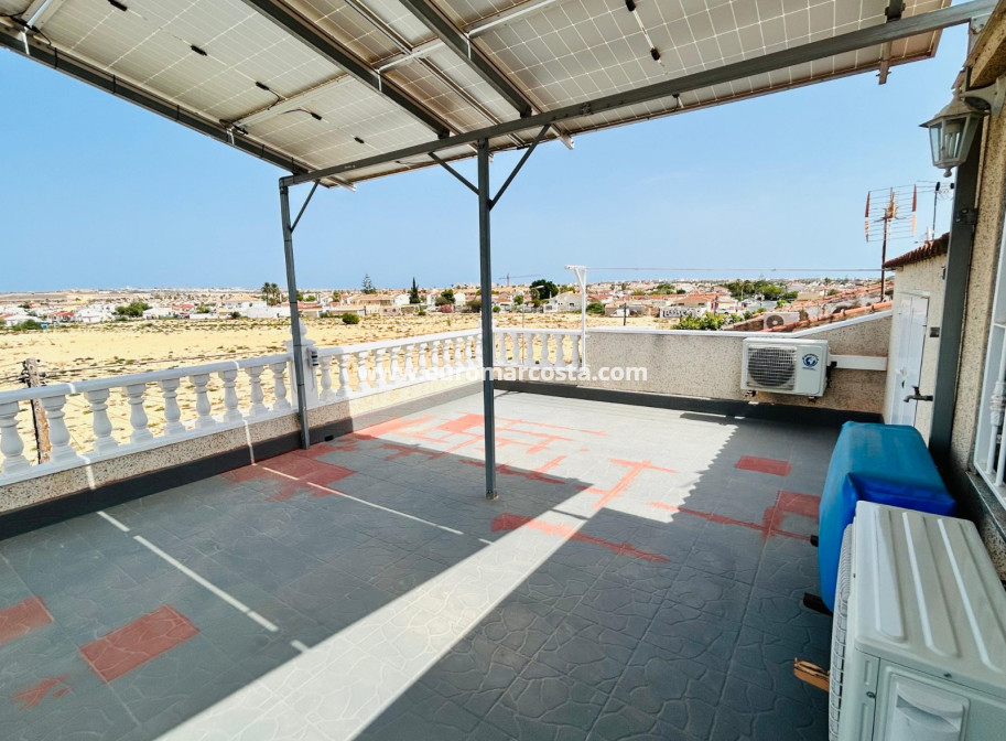 Objekte zum Wiederverkauf - Stadthaus - Torrevieja - TORREVIEJA
