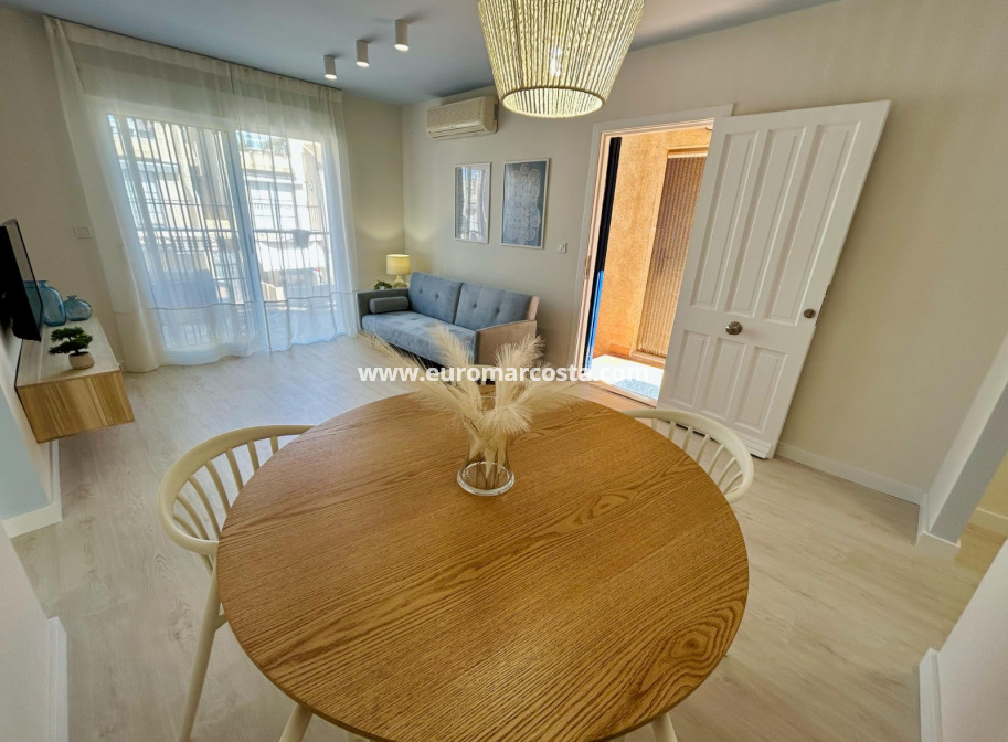 Objekte zum Wiederverkauf - Wohnung - Torrevieja - TORREVIEJA