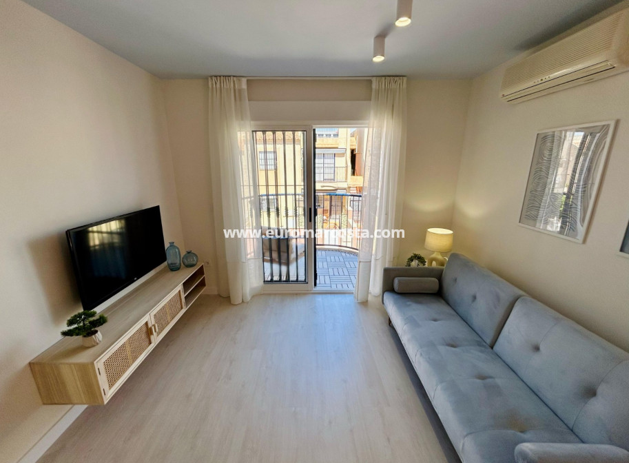 Objekte zum Wiederverkauf - Wohnung - Torrevieja - TORREVIEJA