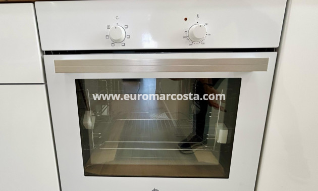 Objekte zum Wiederverkauf - Wohnung - Torrevieja - TORREVIEJA