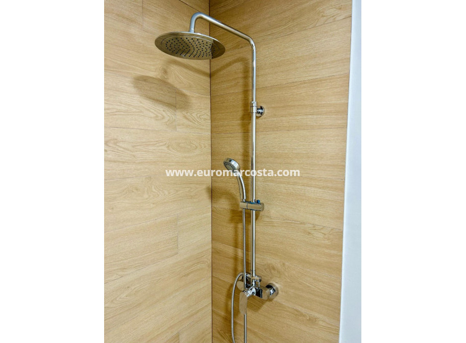 Objekte zum Wiederverkauf - Wohnung - Torrevieja - TORREVIEJA