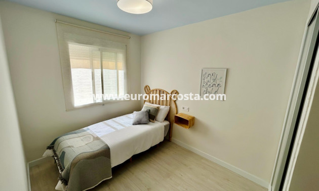 Objekte zum Wiederverkauf - Wohnung - Torrevieja - TORREVIEJA