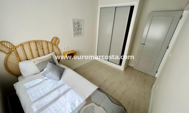 Objekte zum Wiederverkauf - Wohnung - Torrevieja - TORREVIEJA