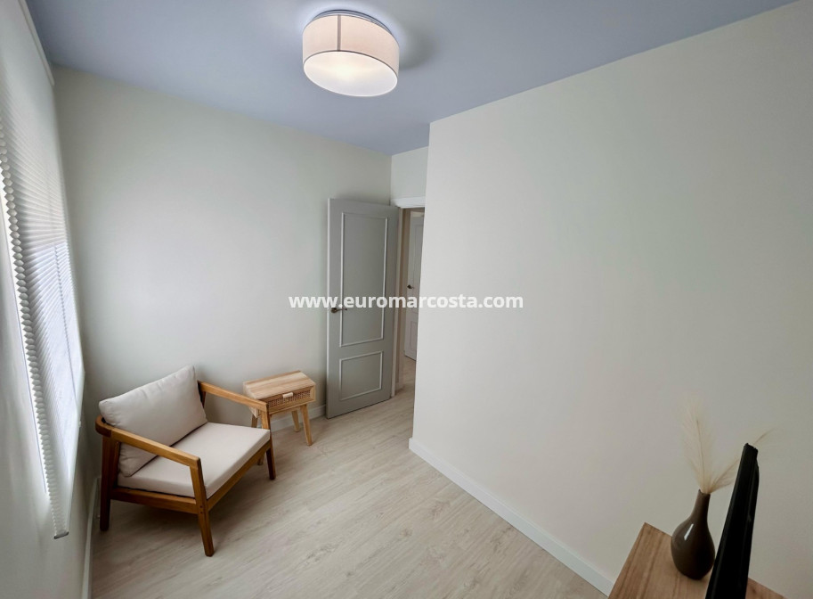 Objekte zum Wiederverkauf - Wohnung - Torrevieja - TORREVIEJA
