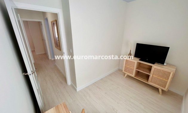 Objekte zum Wiederverkauf - Wohnung - Torrevieja - TORREVIEJA