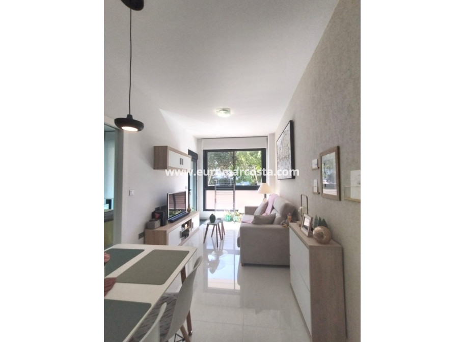 Objekte zum Wiederverkauf - Wohnung - Torrevieja - TORREVIEJA