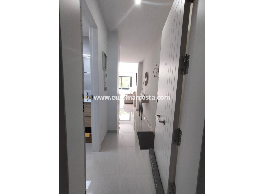 Objekte zum Wiederverkauf - Wohnung - Torrevieja - TORREVIEJA
