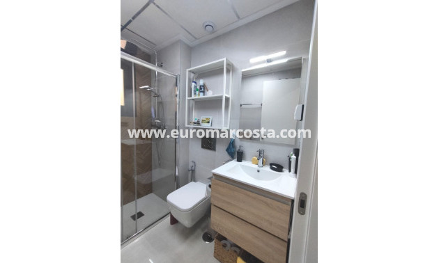Objekte zum Wiederverkauf - Wohnung - Torrevieja - TORREVIEJA