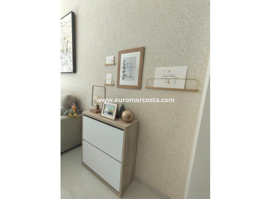 Objekte zum Wiederverkauf - Wohnung - Torrevieja - TORREVIEJA