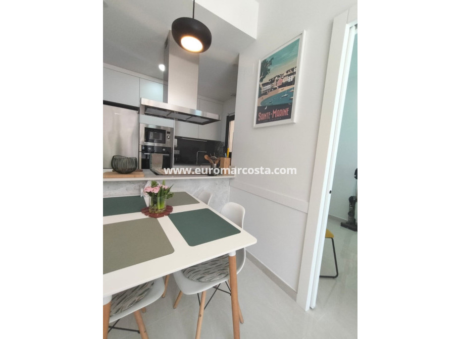Objekte zum Wiederverkauf - Wohnung - Torrevieja - TORREVIEJA