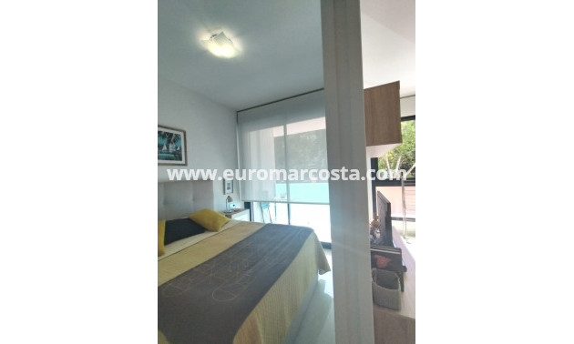 Objekte zum Wiederverkauf - Wohnung - Torrevieja - TORREVIEJA