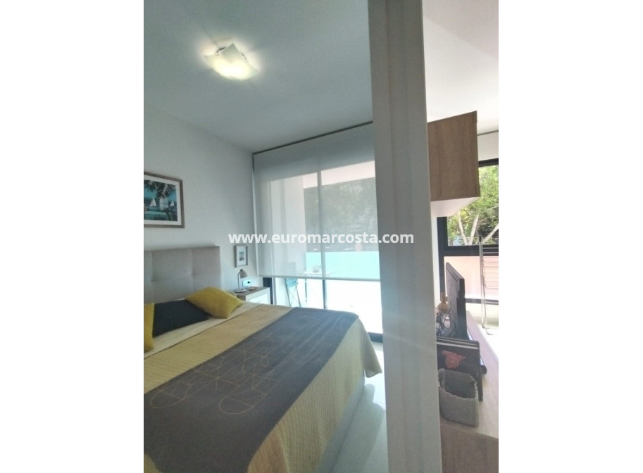 Objekte zum Wiederverkauf - Wohnung - Torrevieja - TORREVIEJA