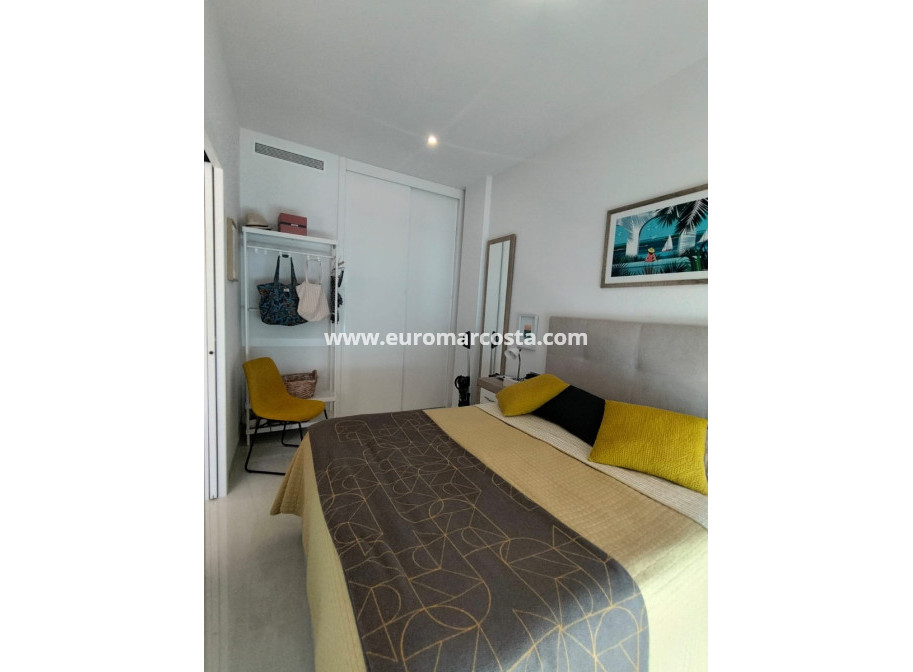 Objekte zum Wiederverkauf - Wohnung - Torrevieja - TORREVIEJA