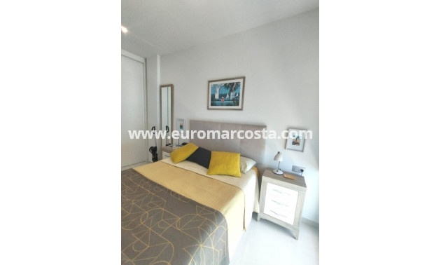 Objekte zum Wiederverkauf - Wohnung - Torrevieja - TORREVIEJA