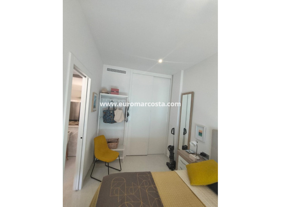 Objekte zum Wiederverkauf - Wohnung - Torrevieja - TORREVIEJA