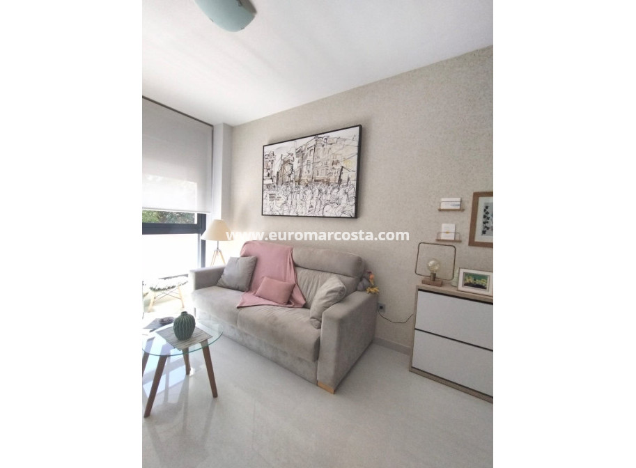 Objekte zum Wiederverkauf - Wohnung - Torrevieja - TORREVIEJA