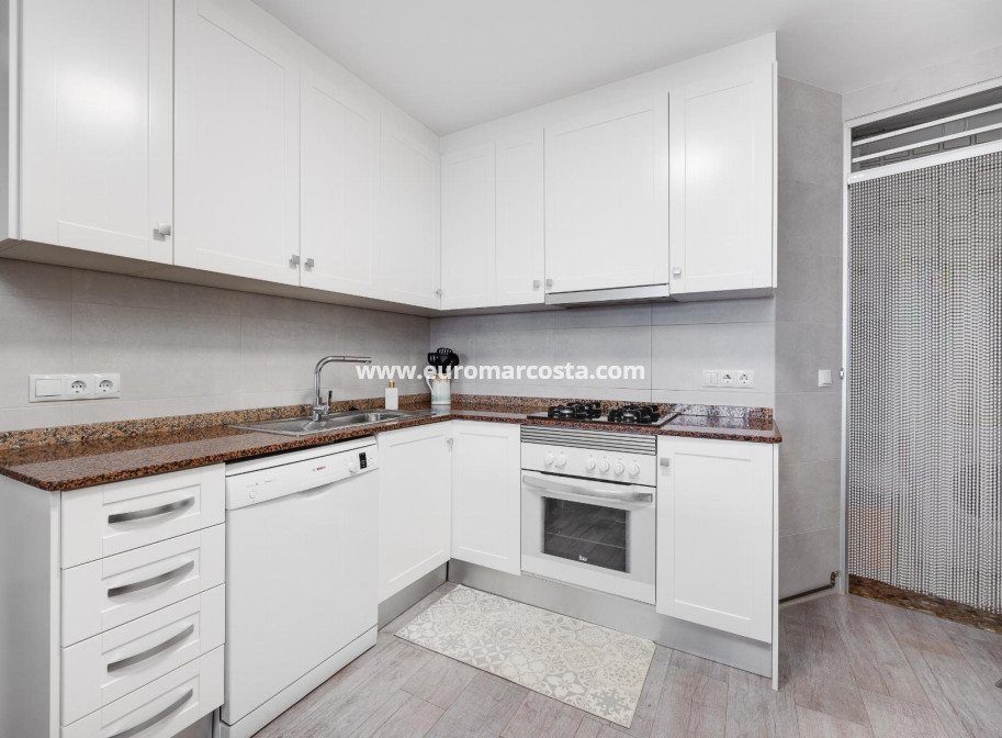 Sale - Apartment / flat - Torrevieja - TORREVIEJA