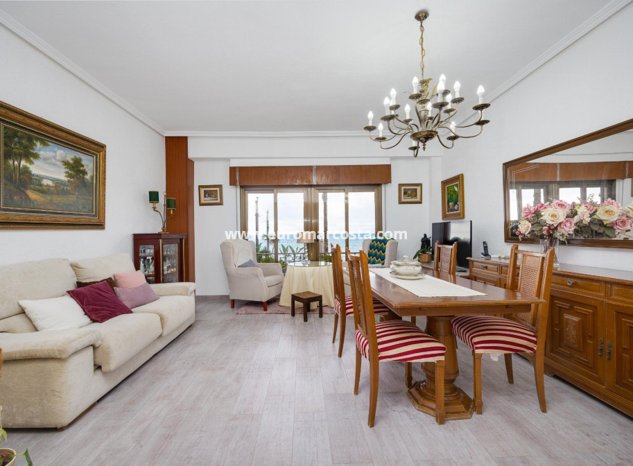 Sale - Apartment / flat - Torrevieja - TORREVIEJA