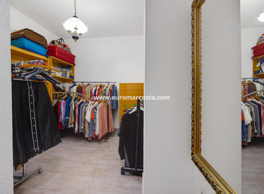 Sale - Apartment / flat - Torrevieja - TORREVIEJA