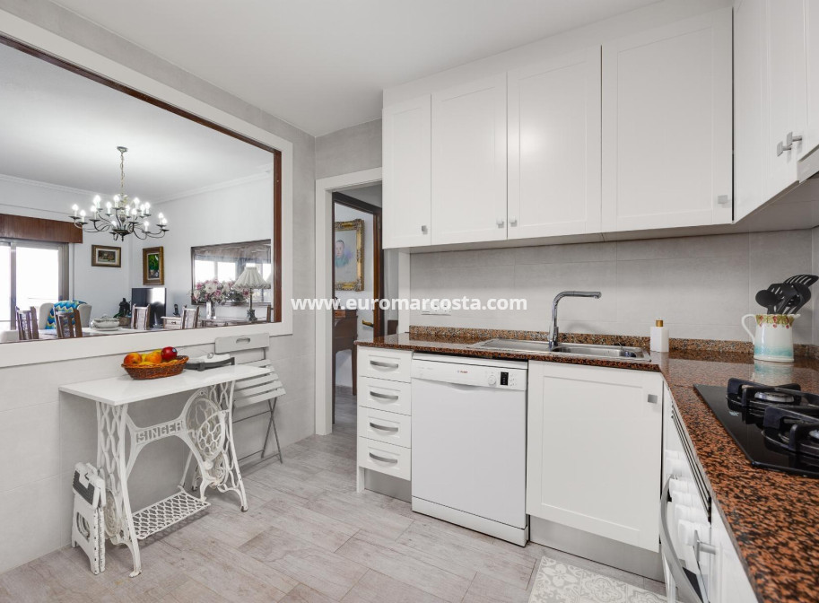 Sale - Apartment / flat - Torrevieja - TORREVIEJA