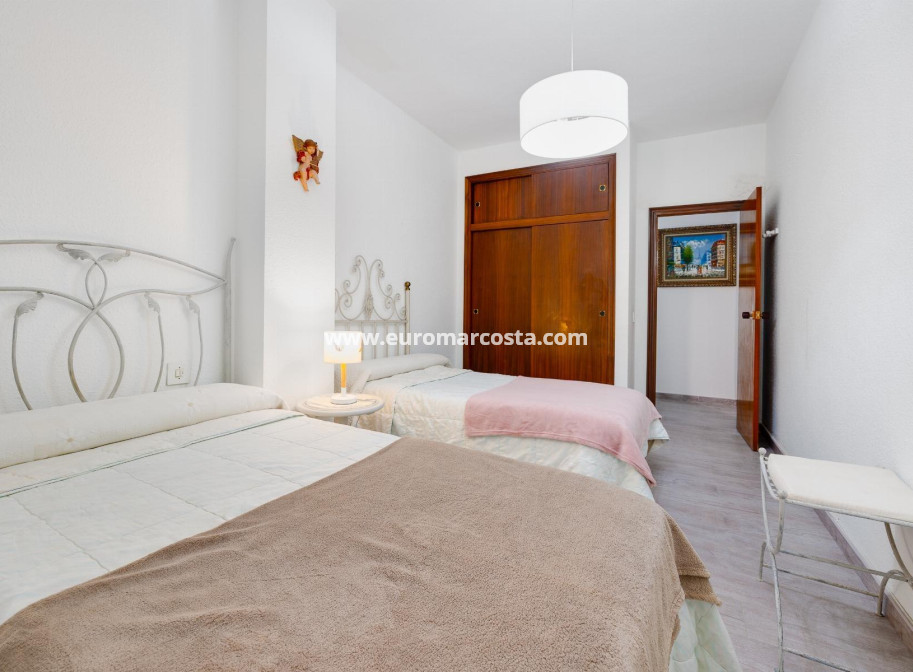 Sale - Apartment / flat - Torrevieja - TORREVIEJA