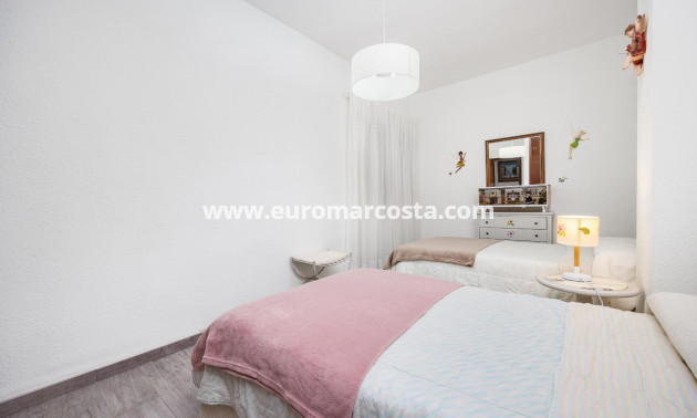 Sale - Apartment / flat - Torrevieja - TORREVIEJA