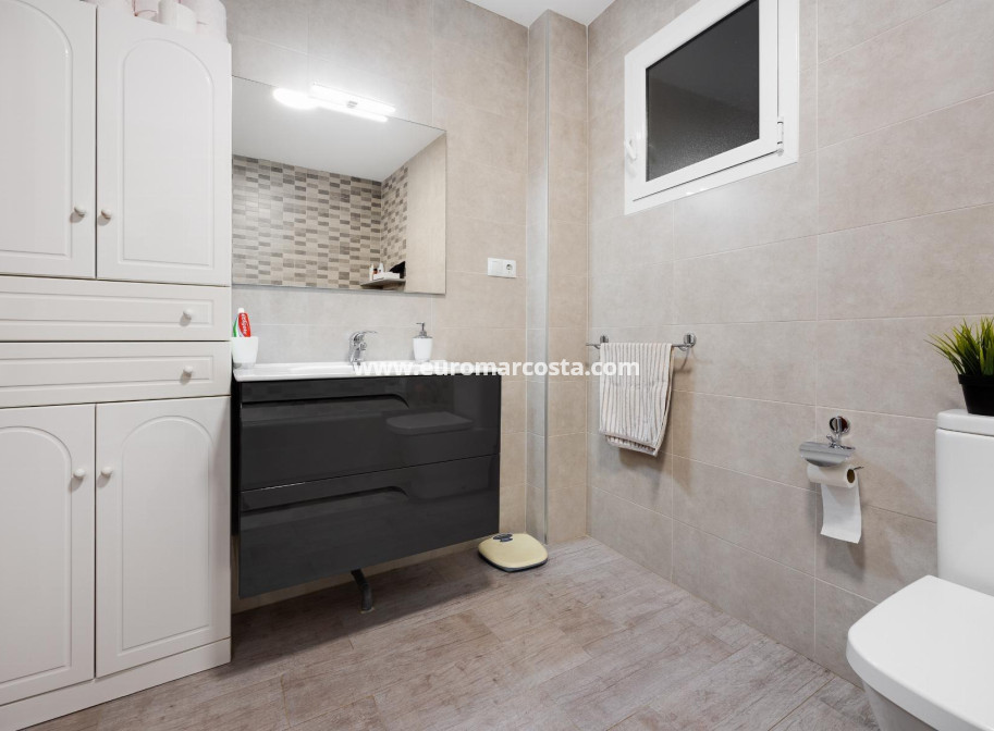 Sale - Apartment / flat - Torrevieja - TORREVIEJA
