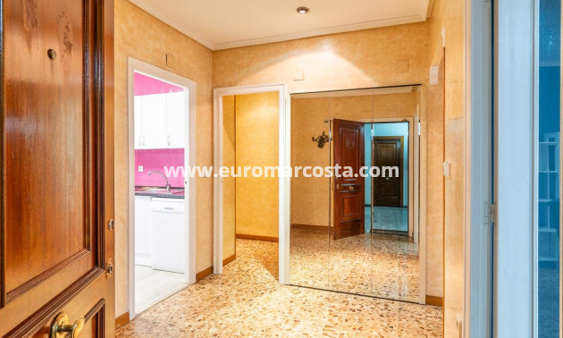 Objekte zum Wiederverkauf - Wohnung - Torrevieja - TORREVIEJA