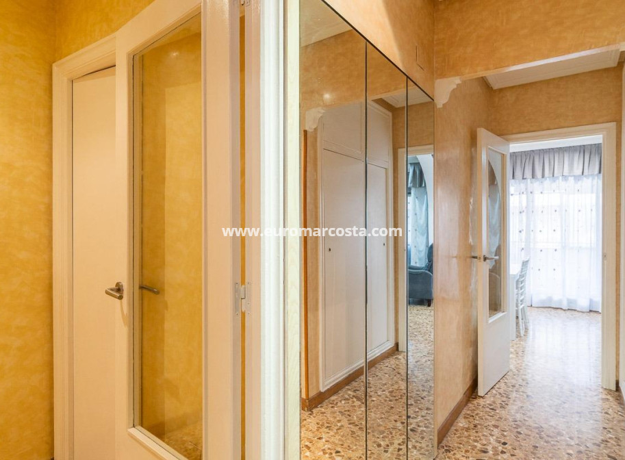 Objekte zum Wiederverkauf - Wohnung - Torrevieja - TORREVIEJA
