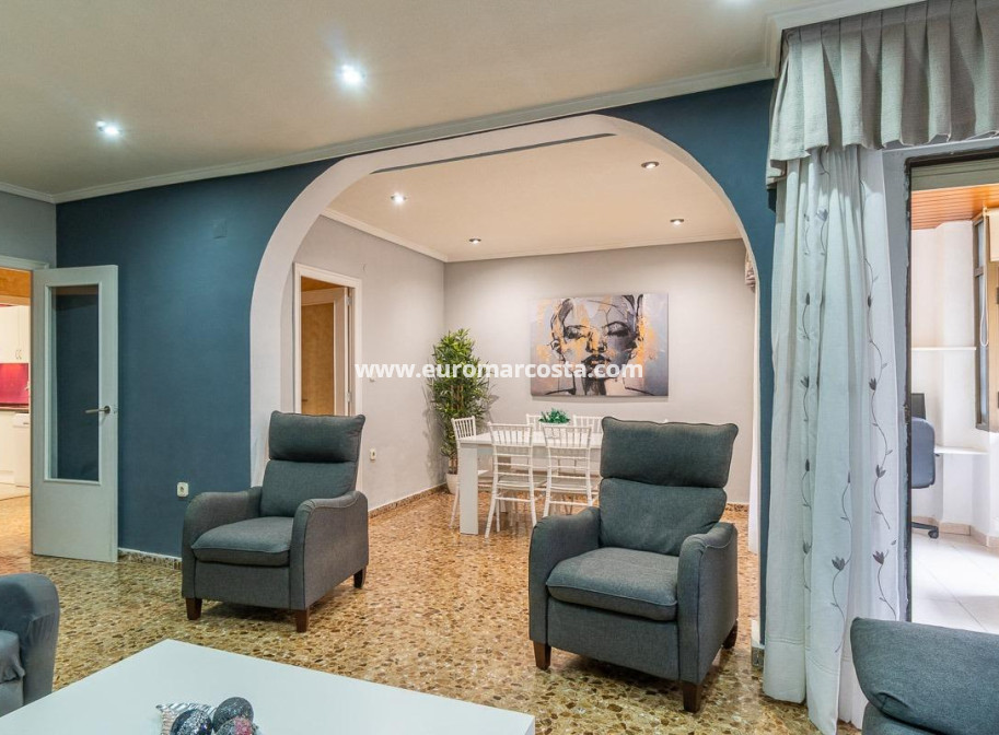 Objekte zum Wiederverkauf - Wohnung - Torrevieja - TORREVIEJA