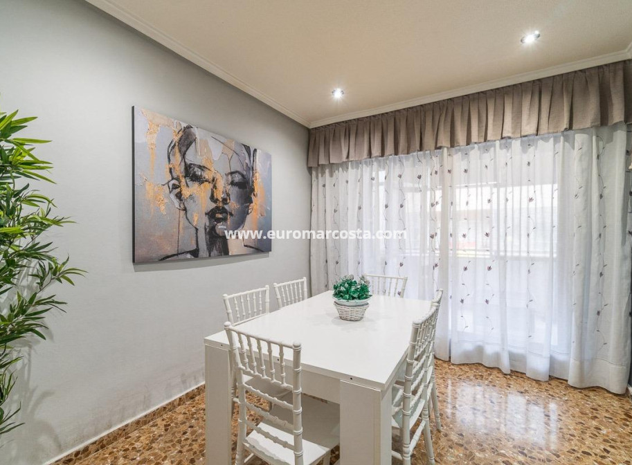 Objekte zum Wiederverkauf - Wohnung - Torrevieja - TORREVIEJA
