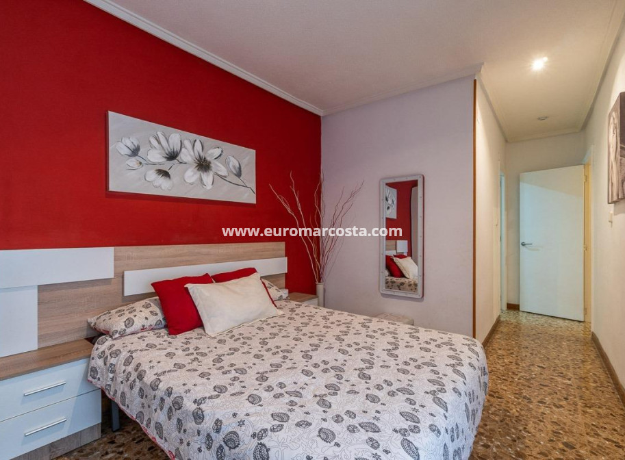 Objekte zum Wiederverkauf - Wohnung - Torrevieja - TORREVIEJA