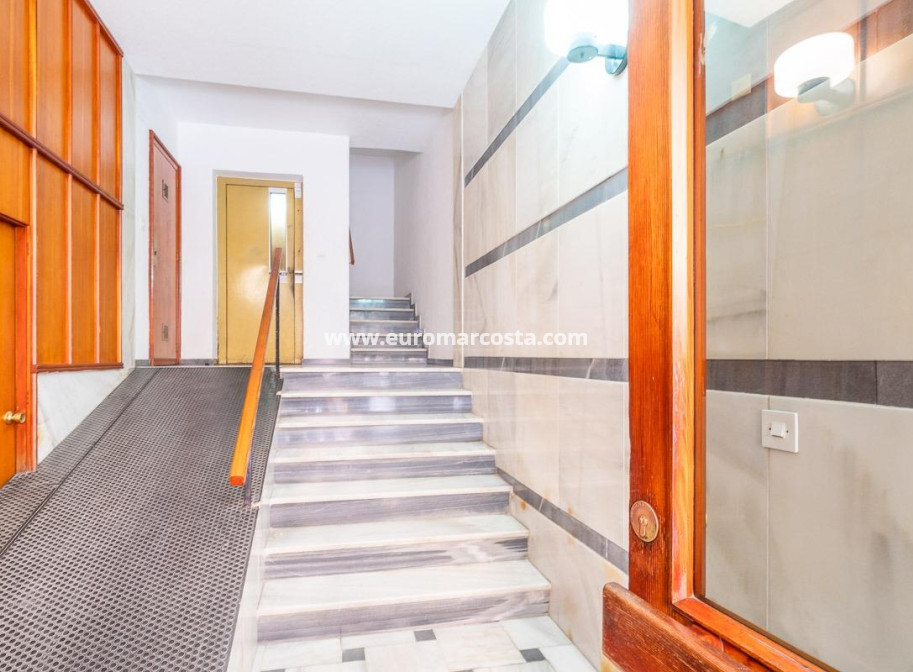 Objekte zum Wiederverkauf - Wohnung - Torrevieja - TORREVIEJA