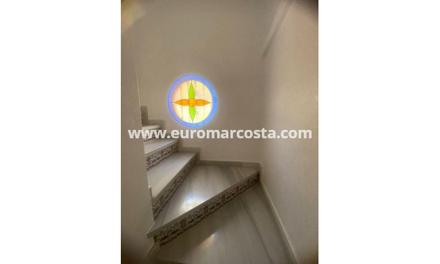 Sale - Apartment / flat - Orihuela Costa