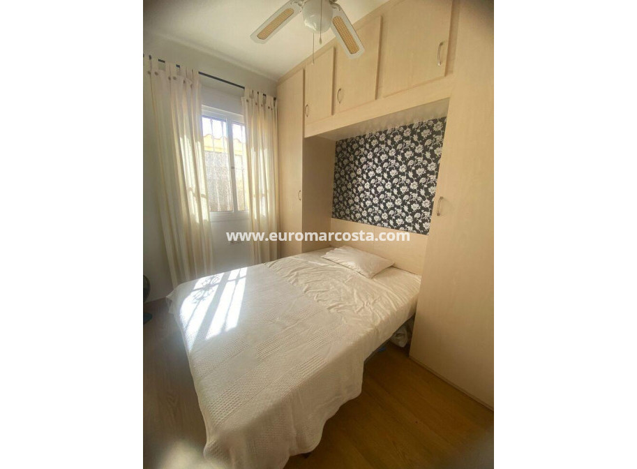 Sale - Apartment / flat - Orihuela Costa