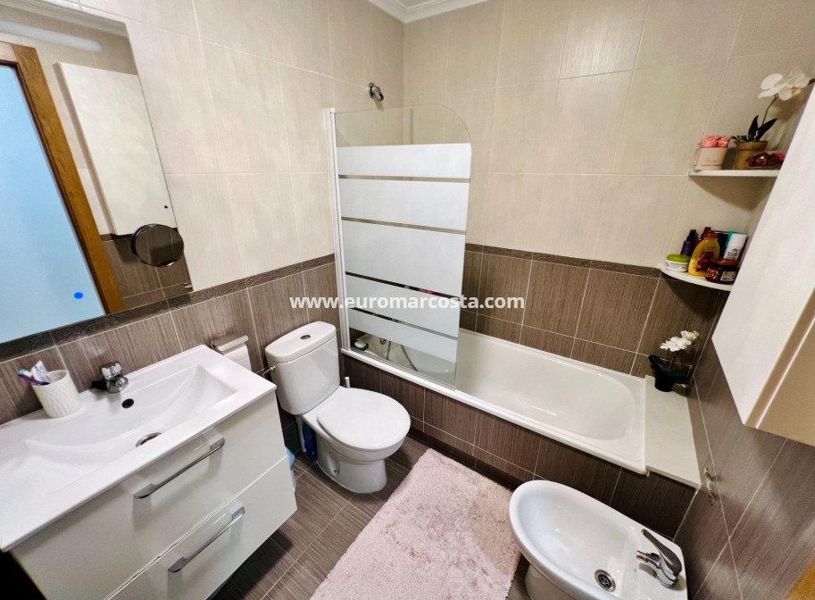 Objekte zum Wiederverkauf - Penthouse - Torrevieja - TORREVIEJA