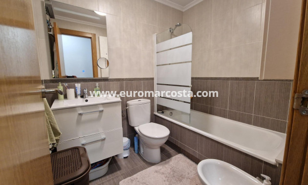 Objekte zum Wiederverkauf - Penthouse - Torrevieja - TORREVIEJA