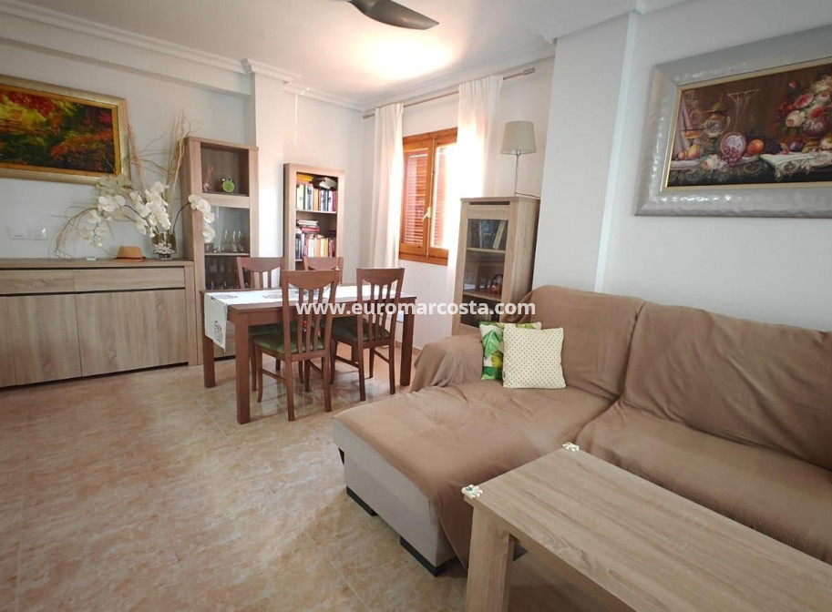 Objekte zum Wiederverkauf - Wohnung - Torrevieja - Los Europeos