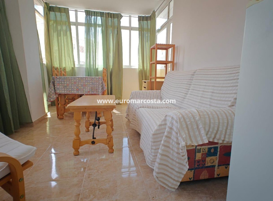 Objekte zum Wiederverkauf - Wohnung - Torrevieja - Los Europeos