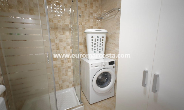 Objekte zum Wiederverkauf - Wohnung - Torrevieja - Los Europeos