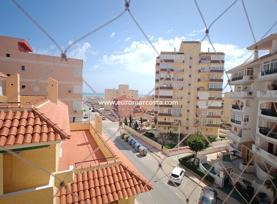 Objekte zum Wiederverkauf - Wohnung - Torrevieja - Los Europeos