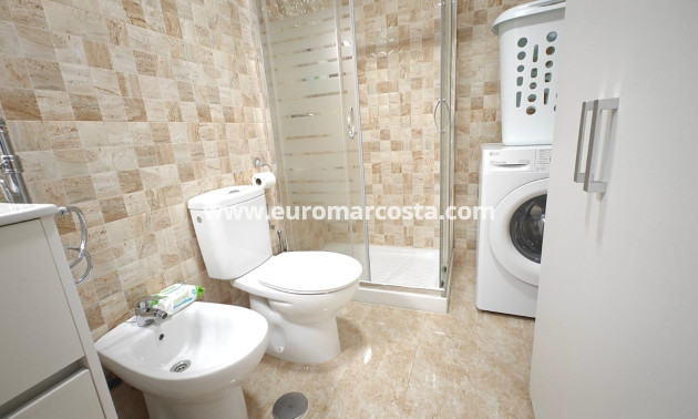 Objekte zum Wiederverkauf - Wohnung - Torrevieja - Los Europeos