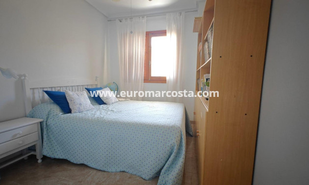 Objekte zum Wiederverkauf - Wohnung - Torrevieja - Los Europeos