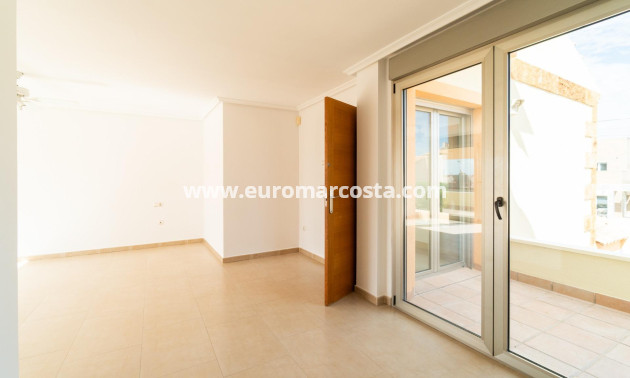 Venta - Villa - Torrevieja - Aguas nuevas 2