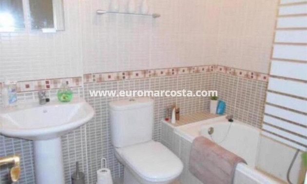 Objekte zum Wiederverkauf - Wohnung - Torrevieja - La Mata