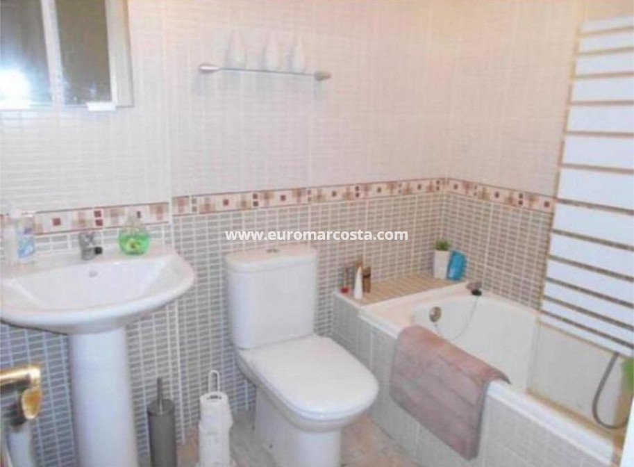 Objekte zum Wiederverkauf - Wohnung - Torrevieja - La Mata