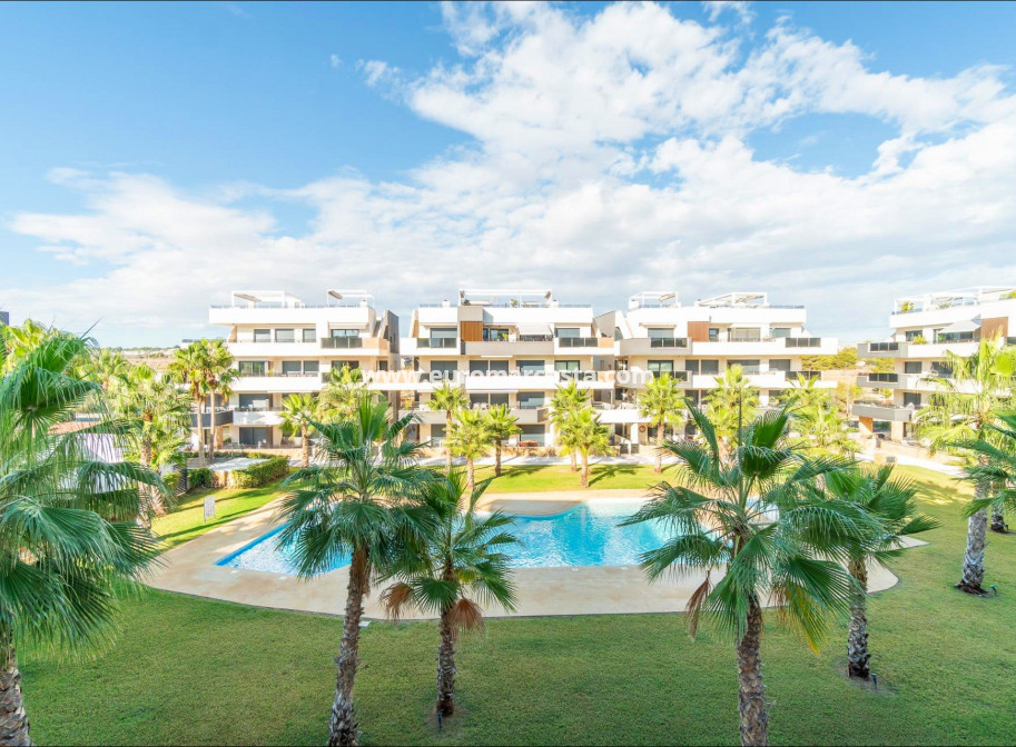 Objekte zum Wiederverkauf - Wohnung - Orihuela Costa