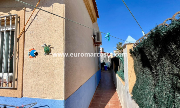Sale - House - Torrevieja - Zona los Frutales
